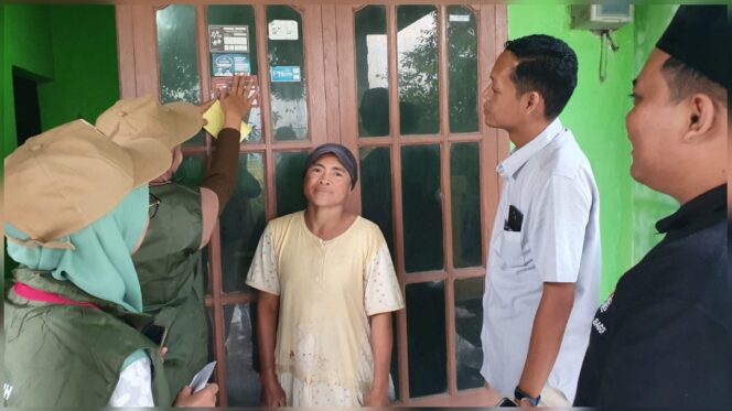 
					Pencocokan dan Penelitian Data Pemilih Jelang Pilkada Serentak, Ribuan Petugas di Terjunkan Datangi Rumah Warga