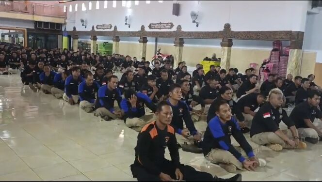 
					Pelatihan Kedisiplinan dan Wawasan Hukum bagi Pamter PSHT Cabang Nganjuk